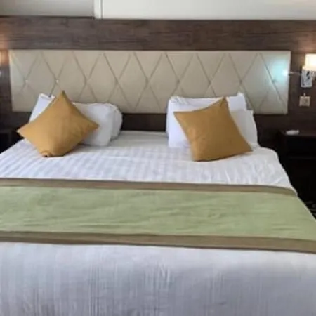Up Town Hotel-2